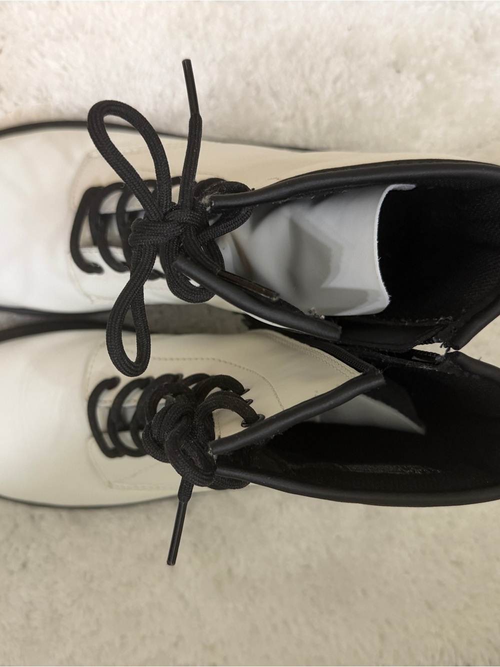 Dr. Martens White Leather Lace-Up Boots with Black Trim - Picture 4 of 9